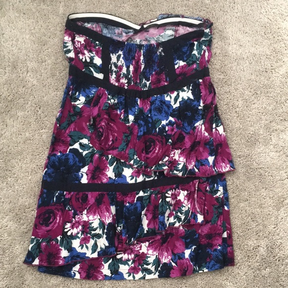 Kimchi Blue strapless floral dress, size medium - Picture 2 of 6